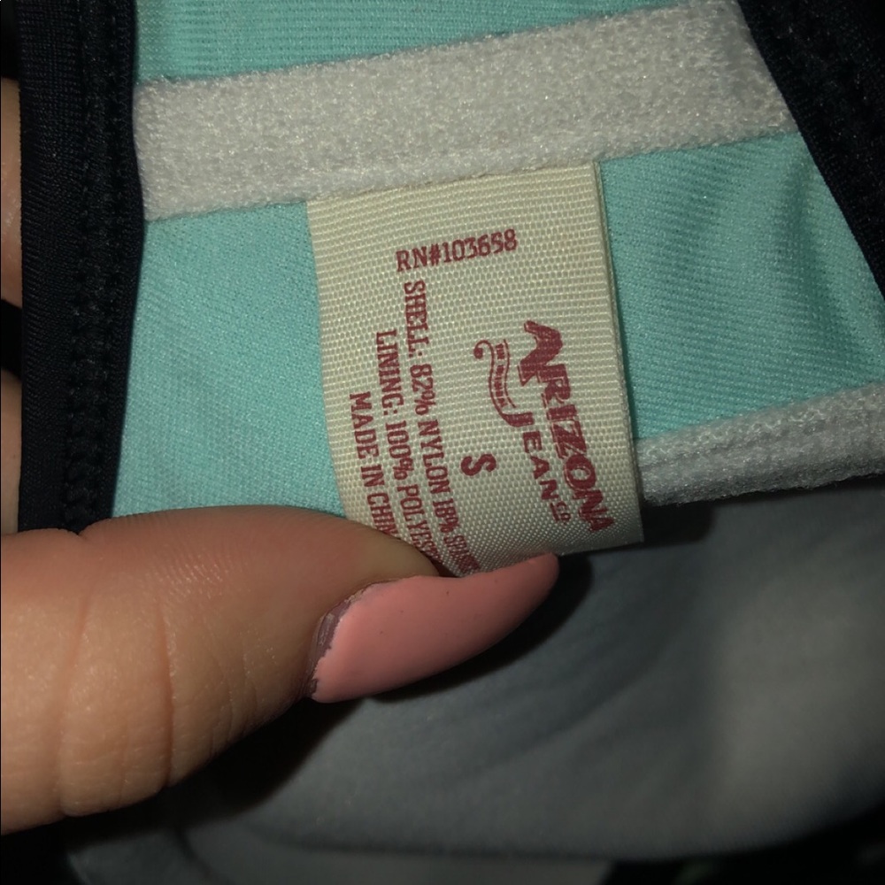 Bathing suit - Picture 3 of 4